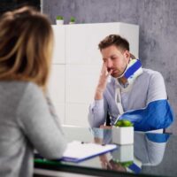 Cómo resolver una reclamación por lesión de hombro sin cirugía Una guía sencilla Cómo resolver una reclamación por lesión de hombro sin cirugía Una guía sencilla